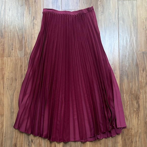 Pleated Maxi Skirt & Cozy Cardigan Set - Picture 2 of 4